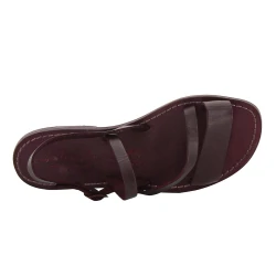 Sandale plate en cuir prune artisanales pour femme