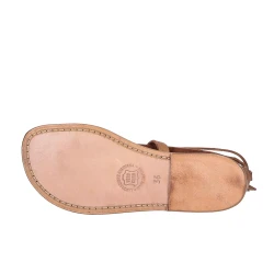 Sandalias planas para mujeres hechas a mano en cuero