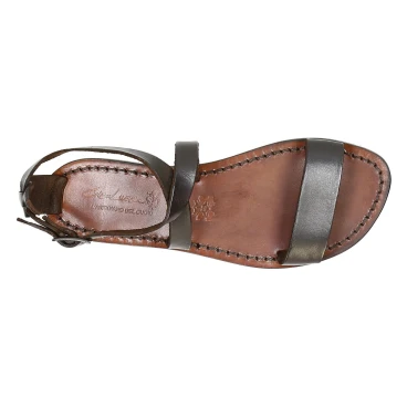 Sandales pour femme en cuir travaillé à la main marron