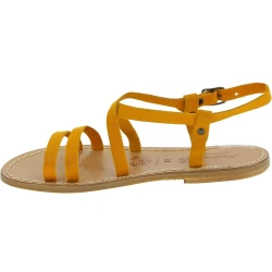 Sandales femme artisanales en cuir ocre travaillé à la main en Italie