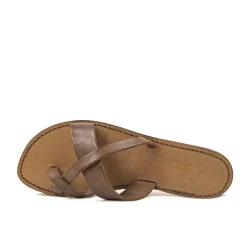Ciabatte infradito da donna fatti a mano in pelle color fango