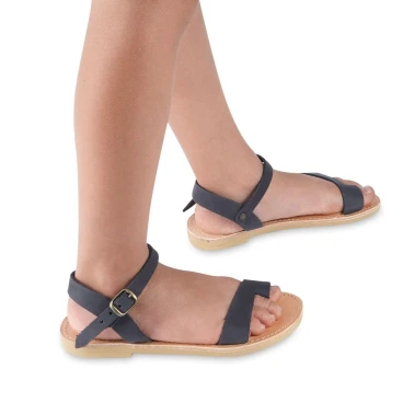 Sandales tongs pour fille en cuir de veau fuchsia avec fermeture à boucle