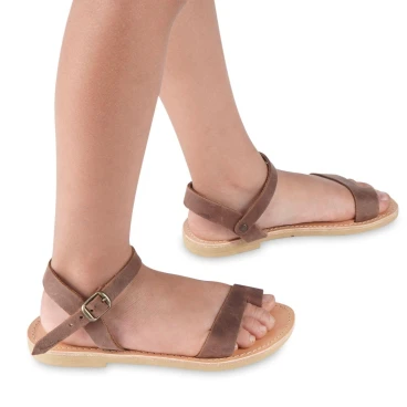 Sandales tongs pour fille en cuir de veau fuchsia avec fermeture à boucle