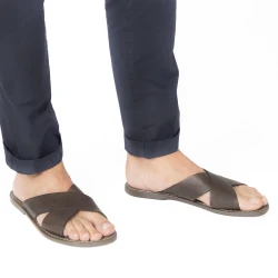 Zapatillas de cuero para hombre hechas a mano en Italia