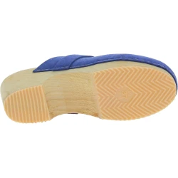 Wooden clogs for women with closed upper in blue suede leather