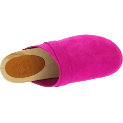 Wooden clogs for women with closed upper in pink suede leather