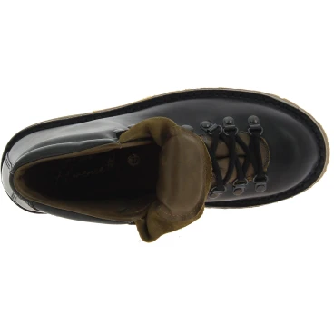 Bota de montaña mujer en piel de curtido vegetal en color negro
