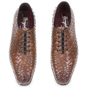 Wholecut oxford shoes in brown leather woven and hand-dyed by Fratelli Borgioli