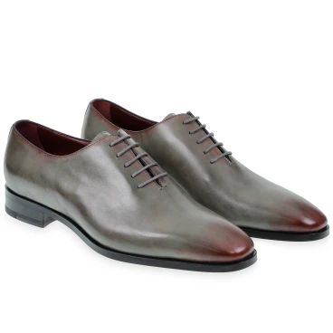 Herren-Oxford-Schuhe aus handgefärbtem grauem Leder mit burgunderroten Farbtönen